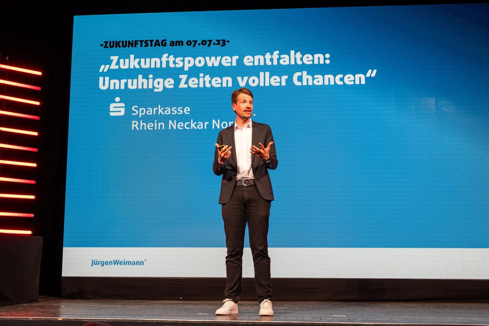 Prof. Dr. Jürgen Weimann beim Zukunftstag der Sparkasse Rhein Neckar Nord: „Zukunftspower entfalten“
